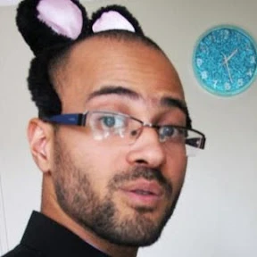 Peko wearing bunny ears